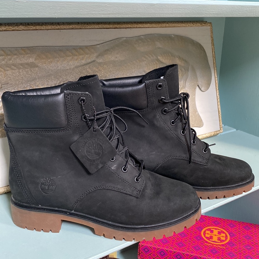 WOMEN'S TIMBERLAND® PREMIUM 6-INCH WATERPROOF BOOTS - Picture 13 of 14